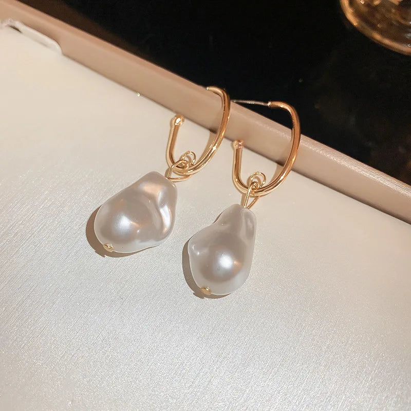 Heart & Round Pearl Stud Earrings