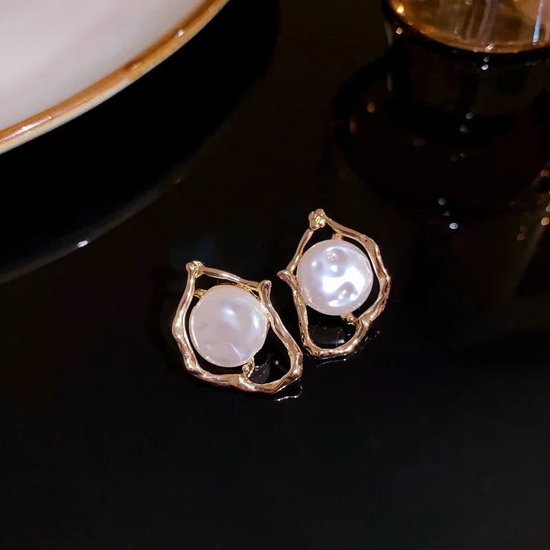 Heart & Round Pearl Stud Earrings
