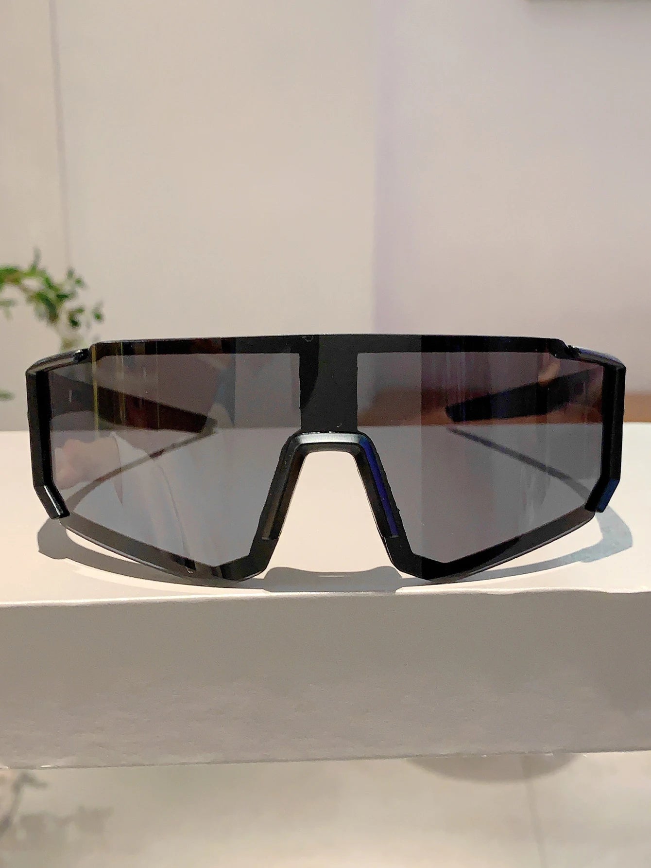 Trendy Oversized Sports Sunglasses