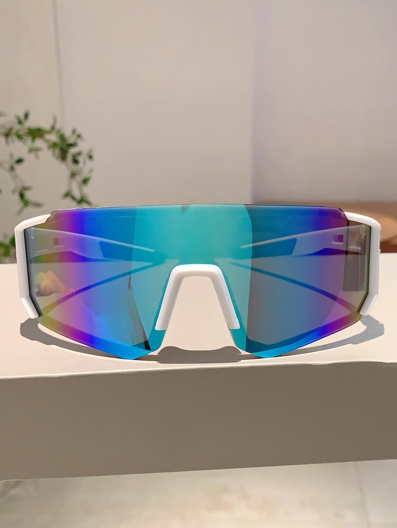 Trendy Oversized Sports Sunglasses