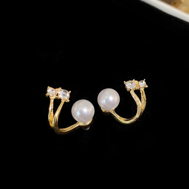 Heart & Round Pearl Stud Earrings